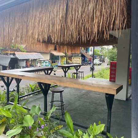Paca'S Reggae Bar & Hostel Ambat Екстер'єр фото