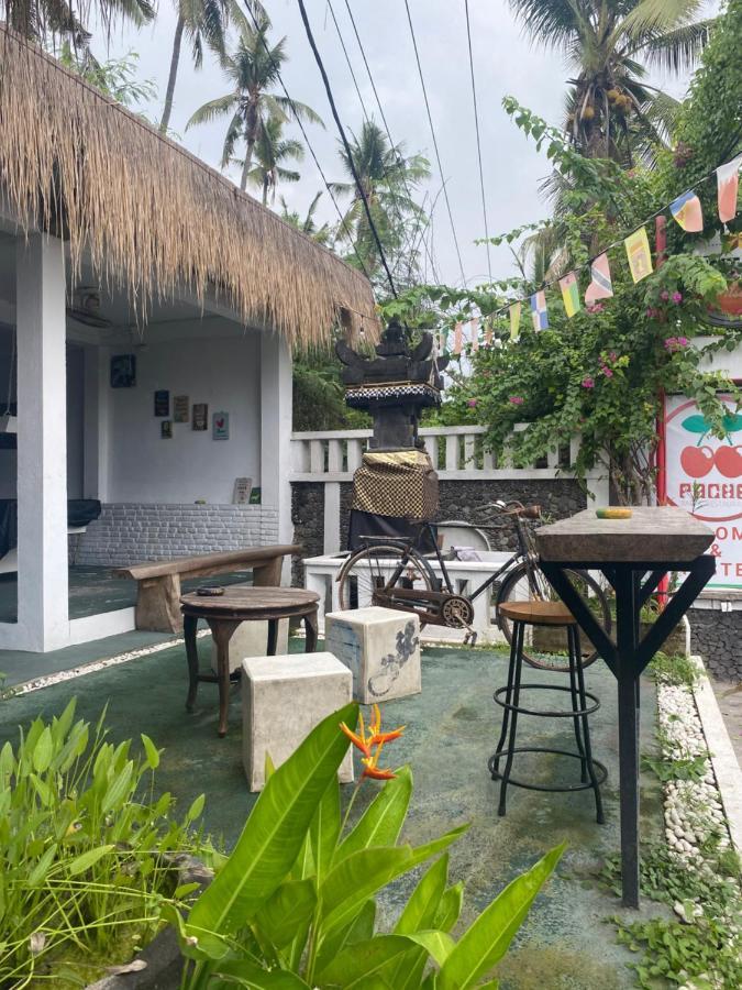 Paca'S Reggae Bar & Hostel Ambat Екстер'єр фото